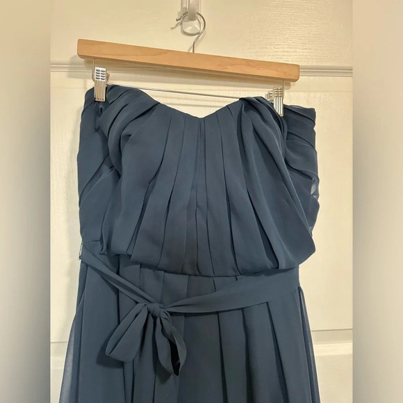 DA VINCI Bridesmaid Dress (16) - Picture 3 of 8